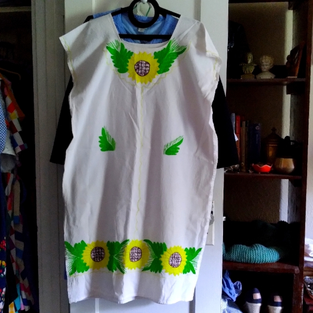 Vintage embroidered muumuu cover up plus size